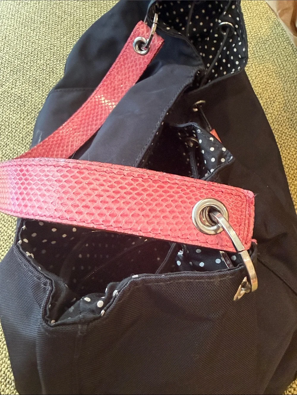 *Kate Spade Vintage Maddie Handbag Black Pink Drawstrings Closure with Dust Bag